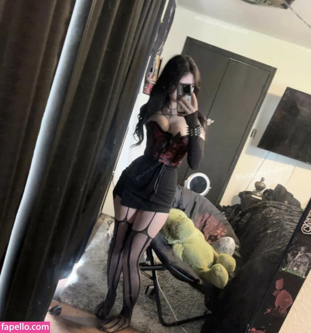 butter.on.a.poptart69 Onlyfans Photo Gallery 