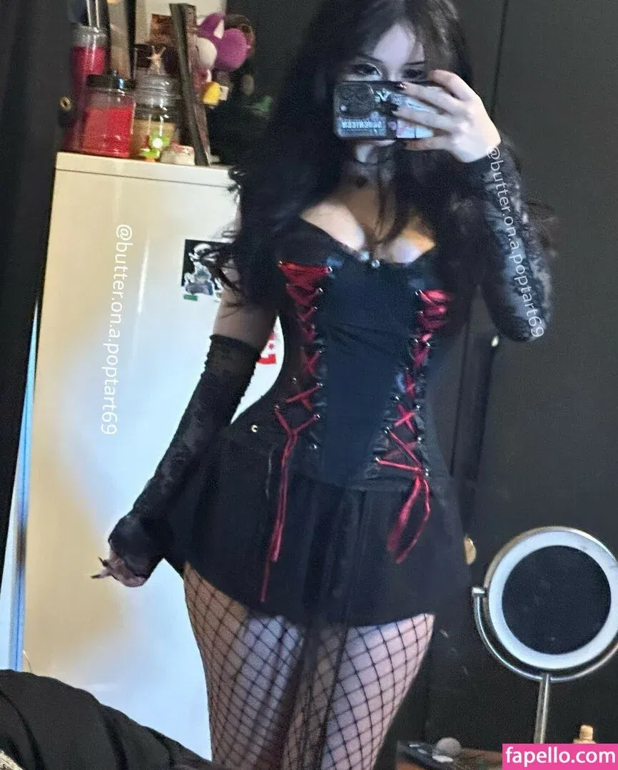 butter.on.a.poptart69 Onlyfans Photo Gallery 