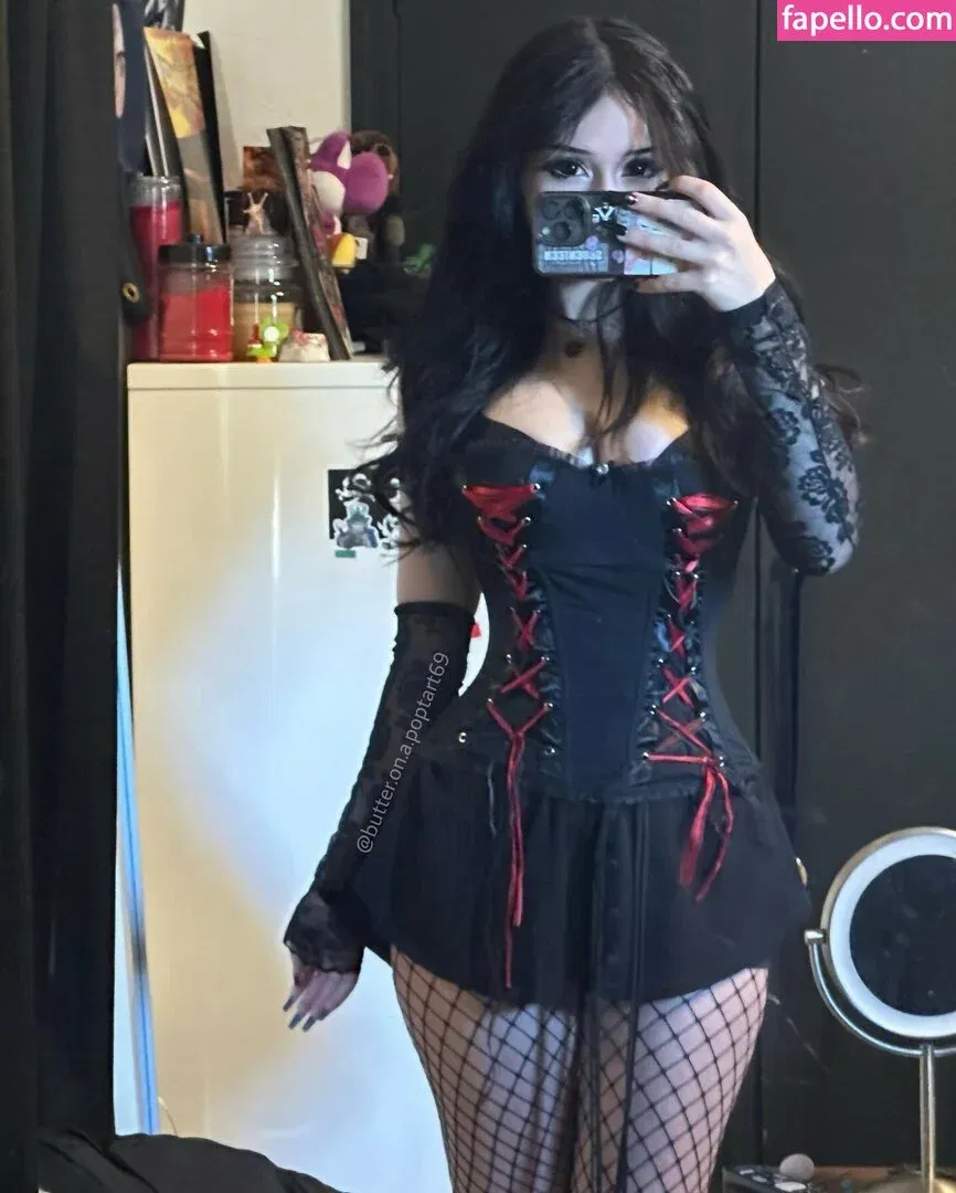 butter.on.a.poptart69 Onlyfans Photo Gallery 