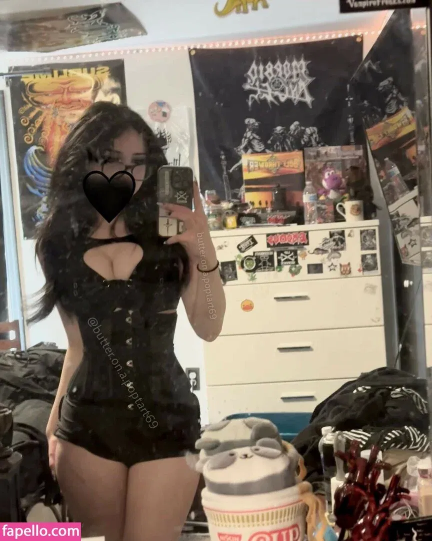 butter.on.a.poptart69 Onlyfans Photo Gallery 