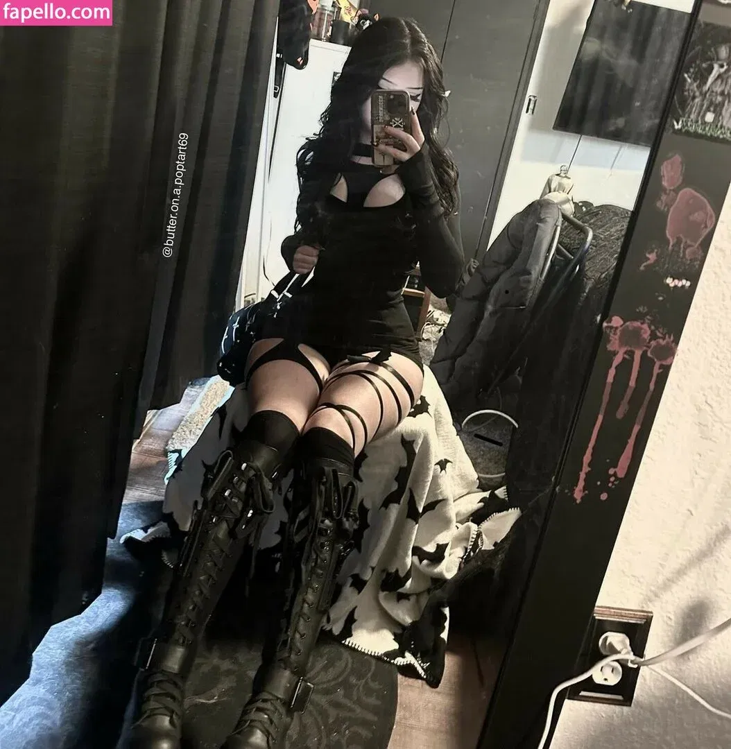 butter.on.a.poptart69 Onlyfans Photo Gallery 