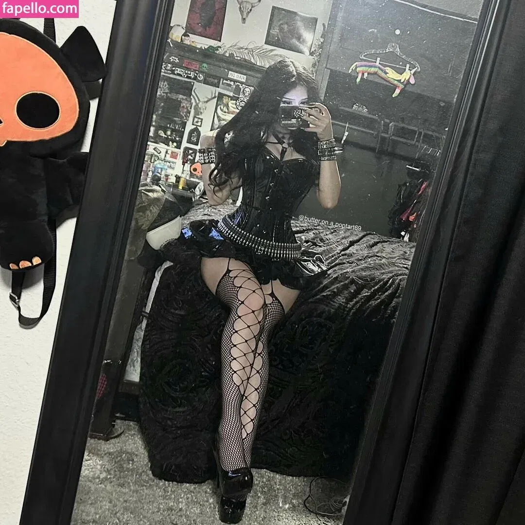 butter.on.a.poptart69 Onlyfans Photo Gallery 