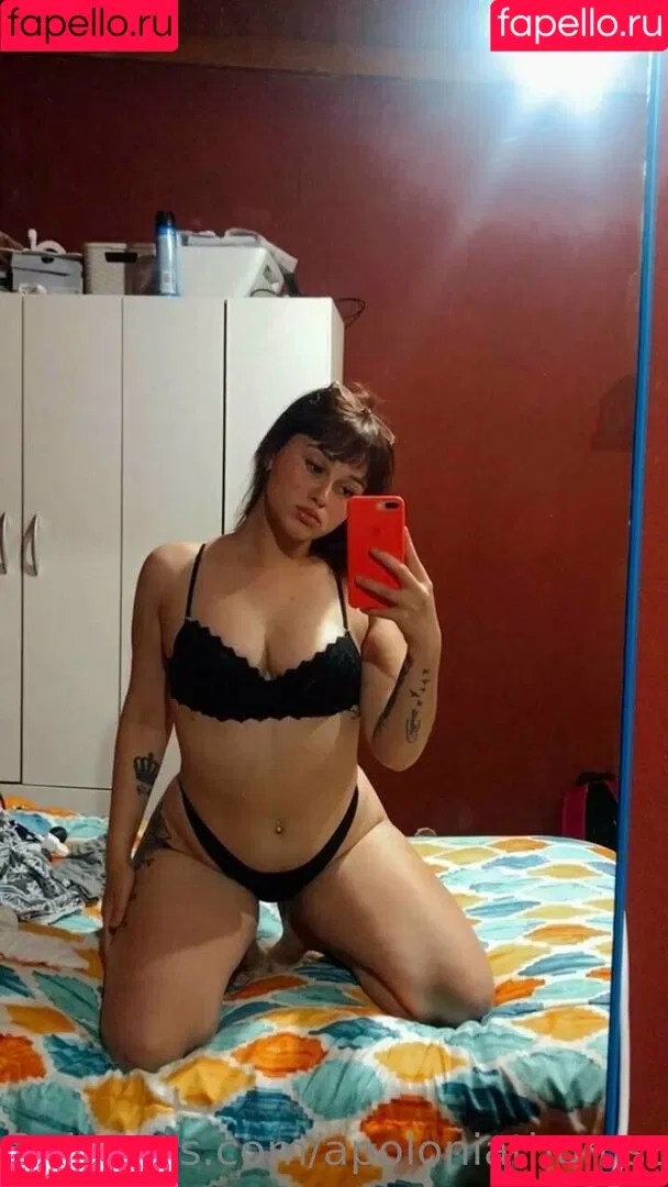 apoloniathomson Onlyfans Photo Gallery 