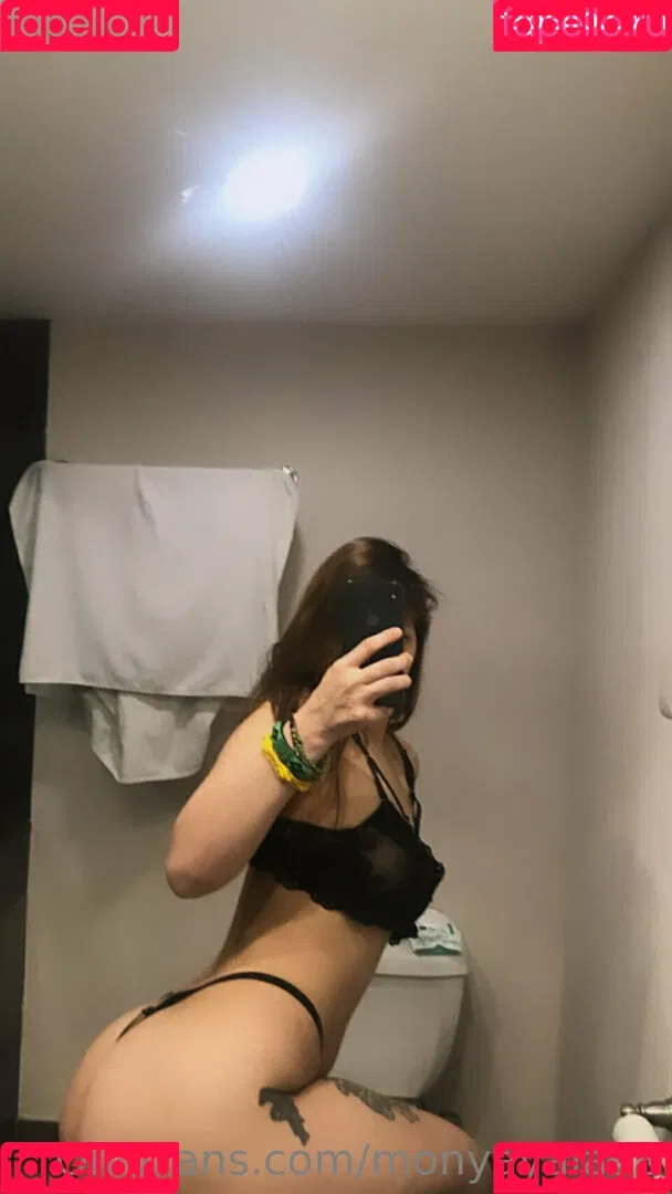 MonyAyala98 Onlyfans Photo Gallery 