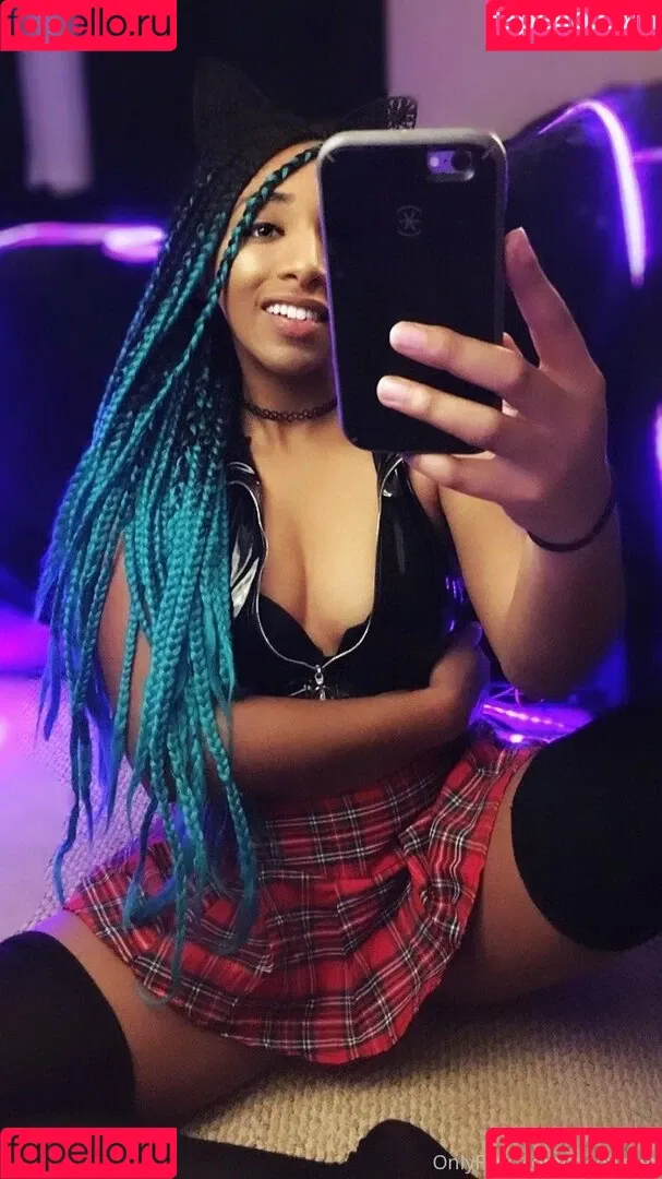 meowster Onlyfans Photo Gallery 