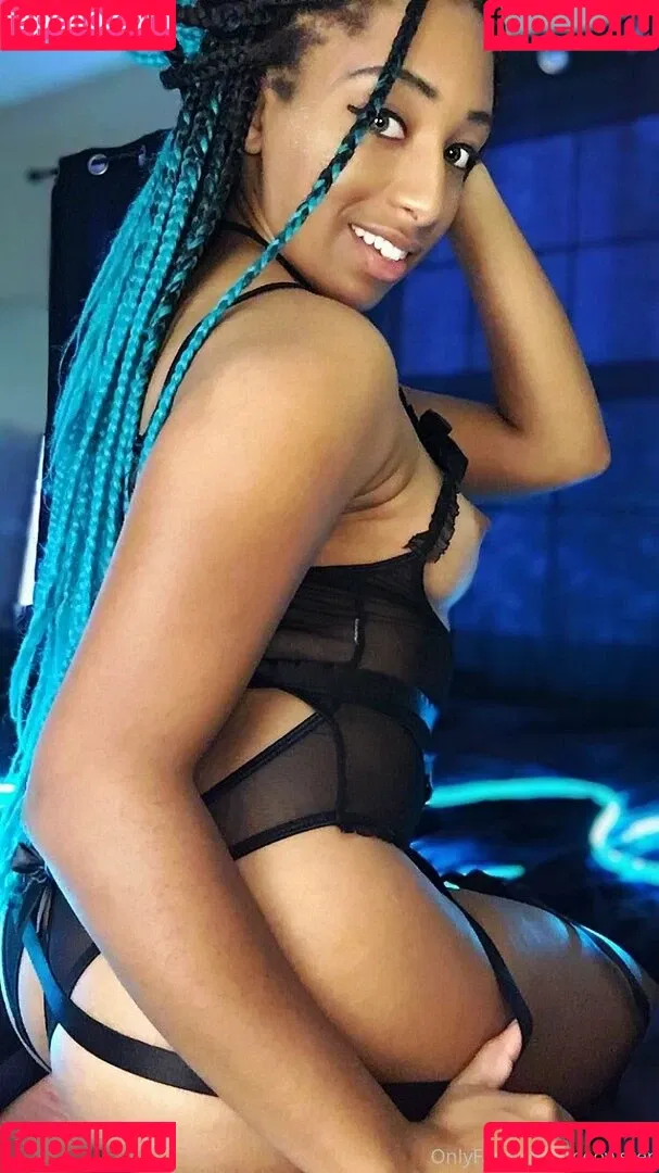 meowster Onlyfans Photo Gallery 