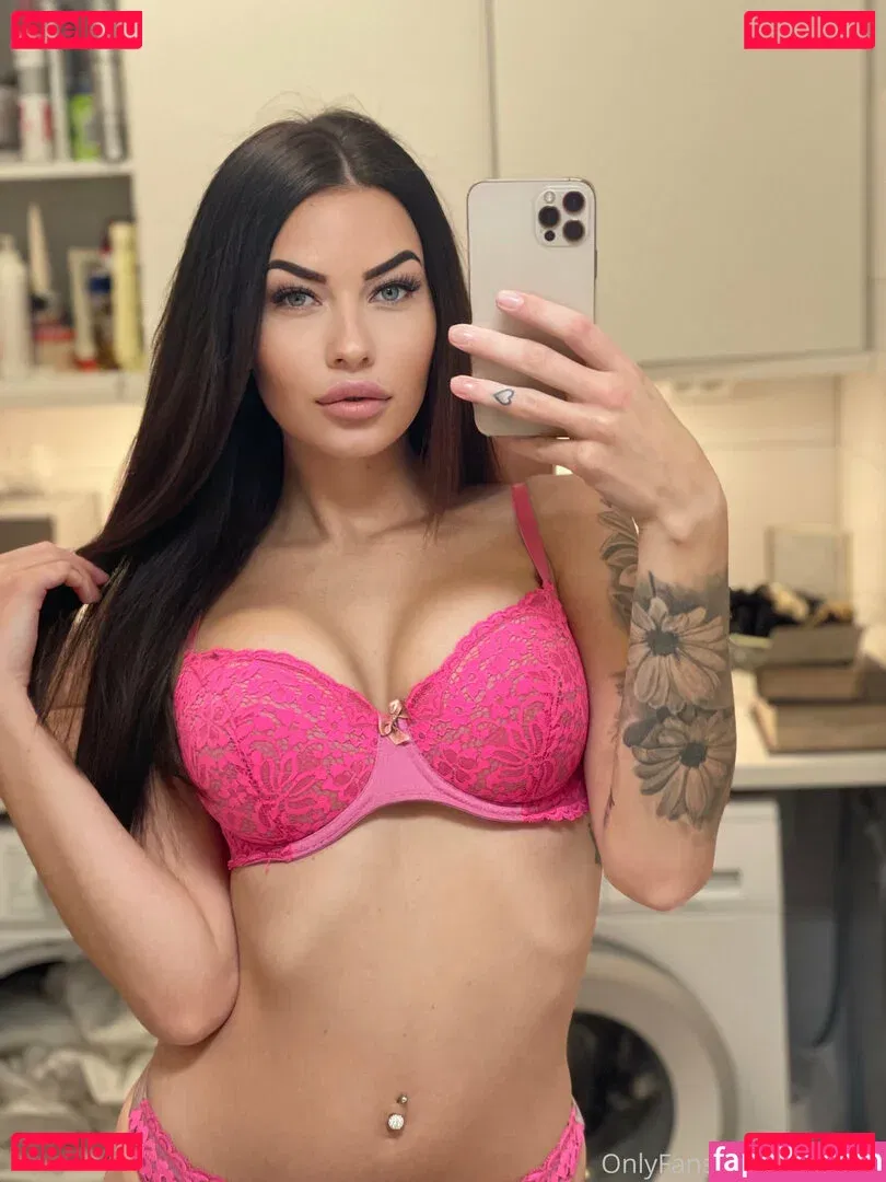 eliinfree Onlyfans Photo Gallery 