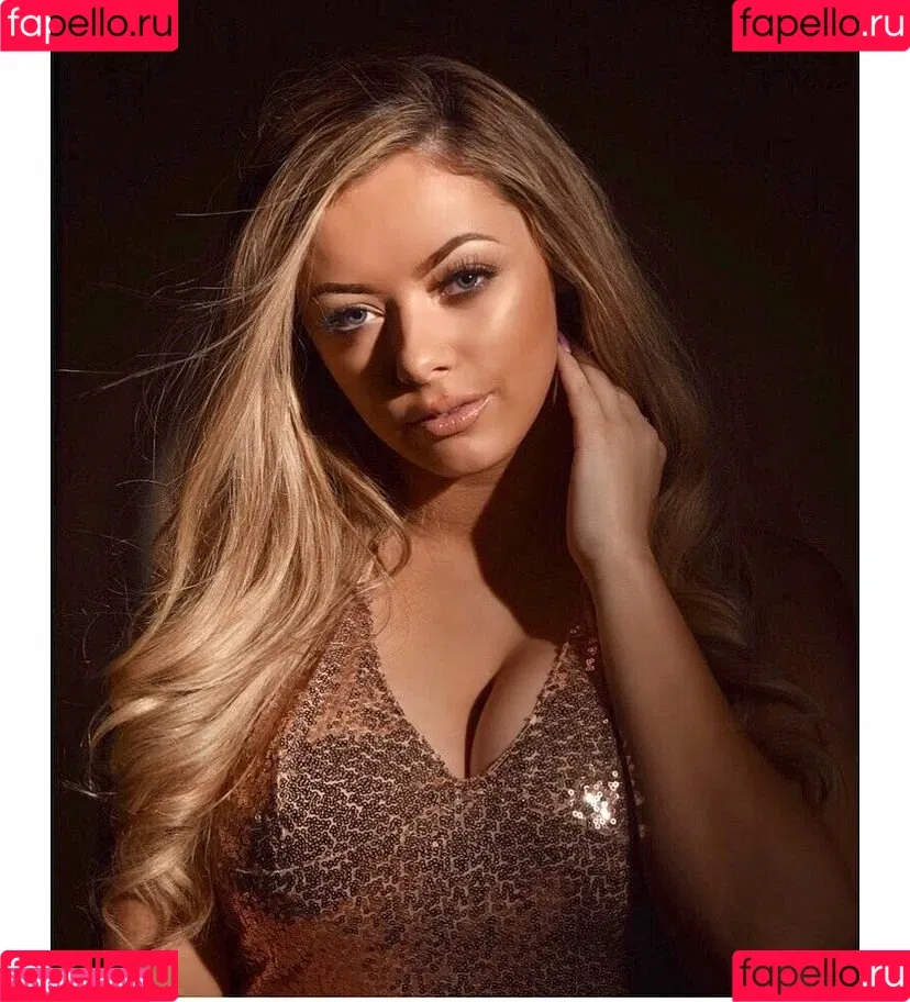 Chiara-Francesca Onlyfans Photo Gallery 