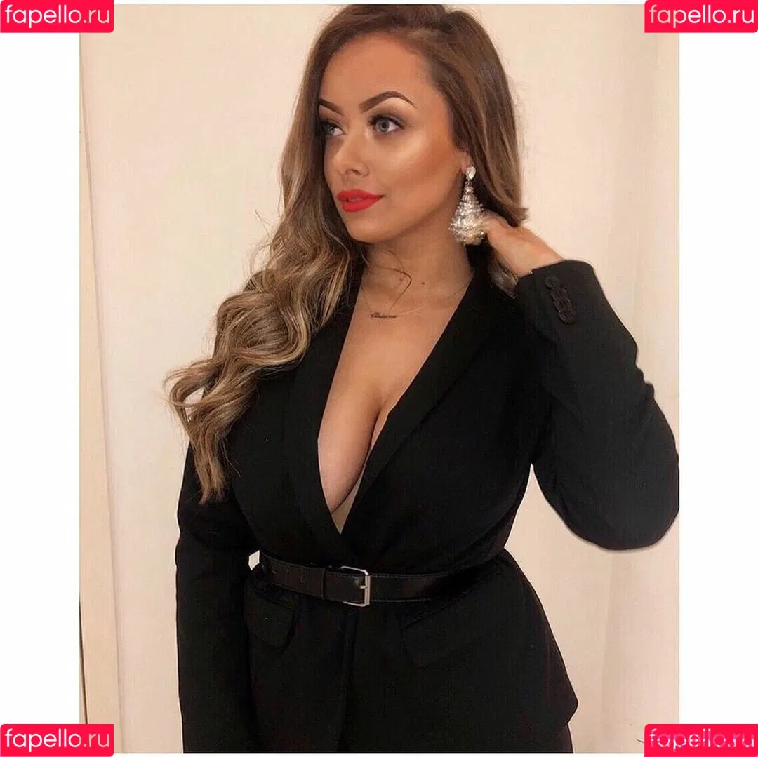 Chiara-Francesca Onlyfans Photo Gallery 