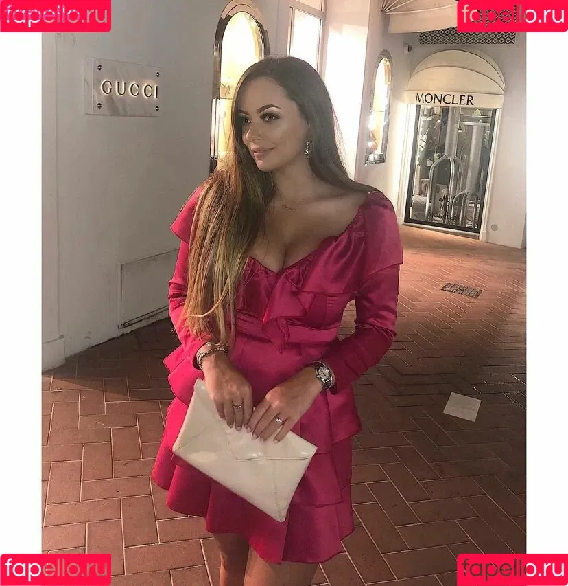 Chiara-Francesca Onlyfans Photo Gallery 