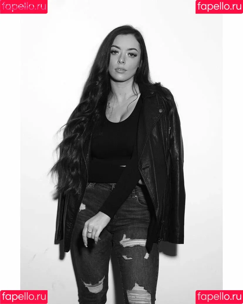 Chiara-Francesca Onlyfans Photo Gallery 