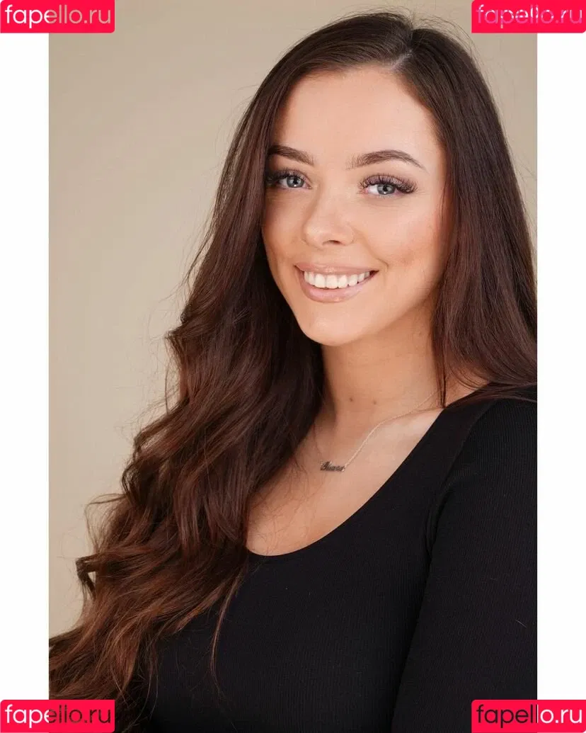 Chiara-Francesca Onlyfans Photo Gallery 