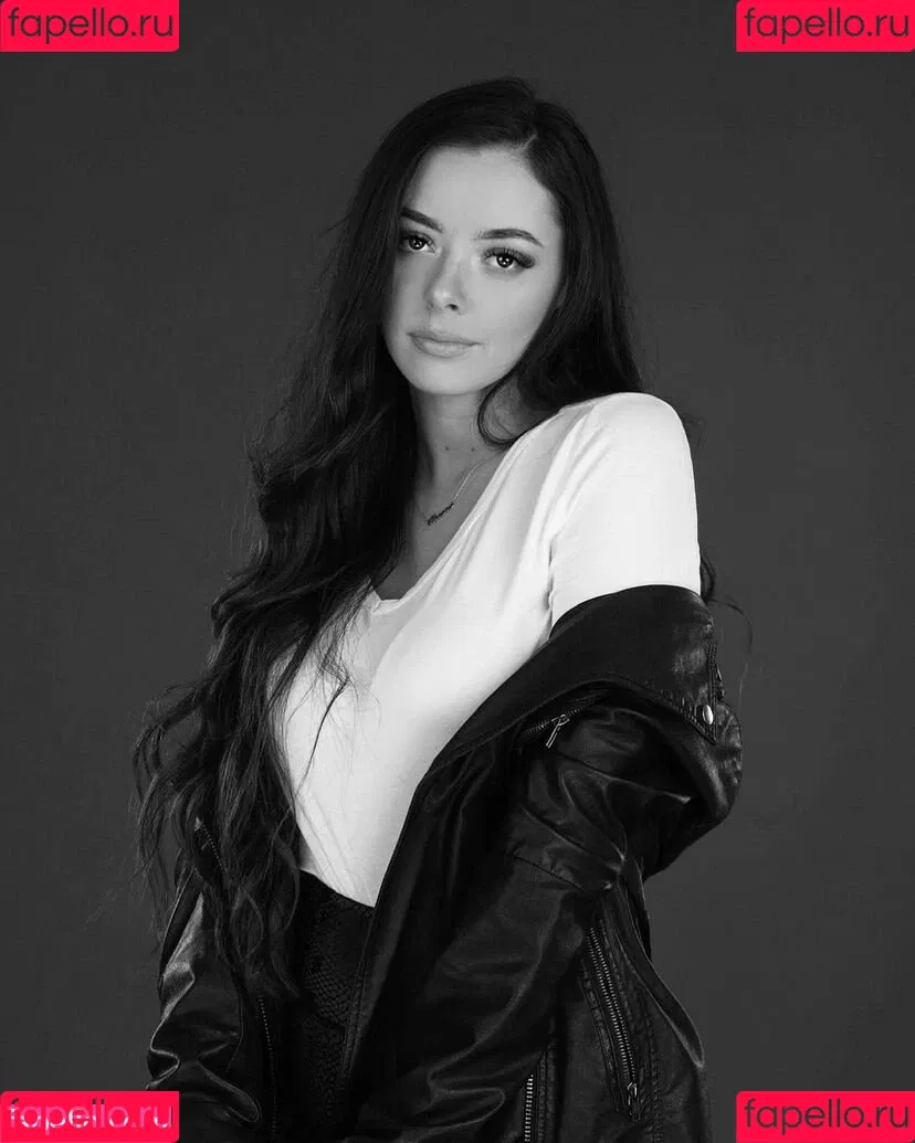 Chiara-Francesca Onlyfans Photo Gallery 