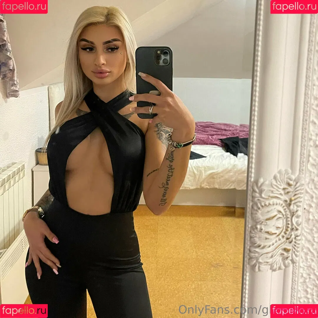 glxriqfree Onlyfans Photo Gallery 