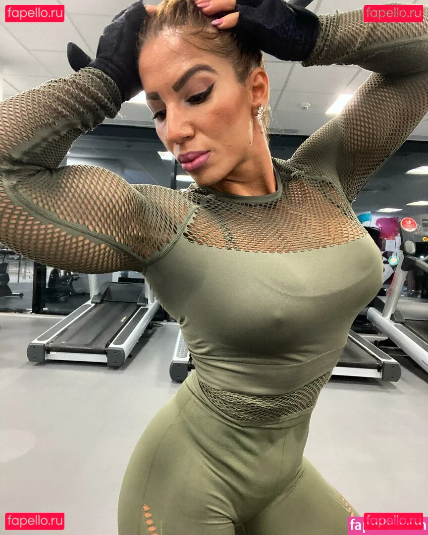 Elisabeta Ionita Onlyfans Photo Gallery 