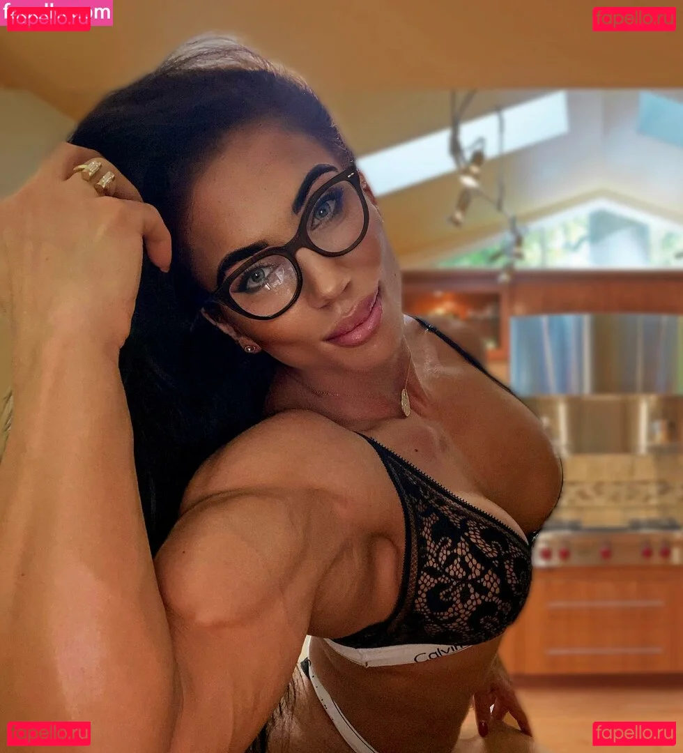 Elisabeta Ionita Onlyfans Photo Gallery 