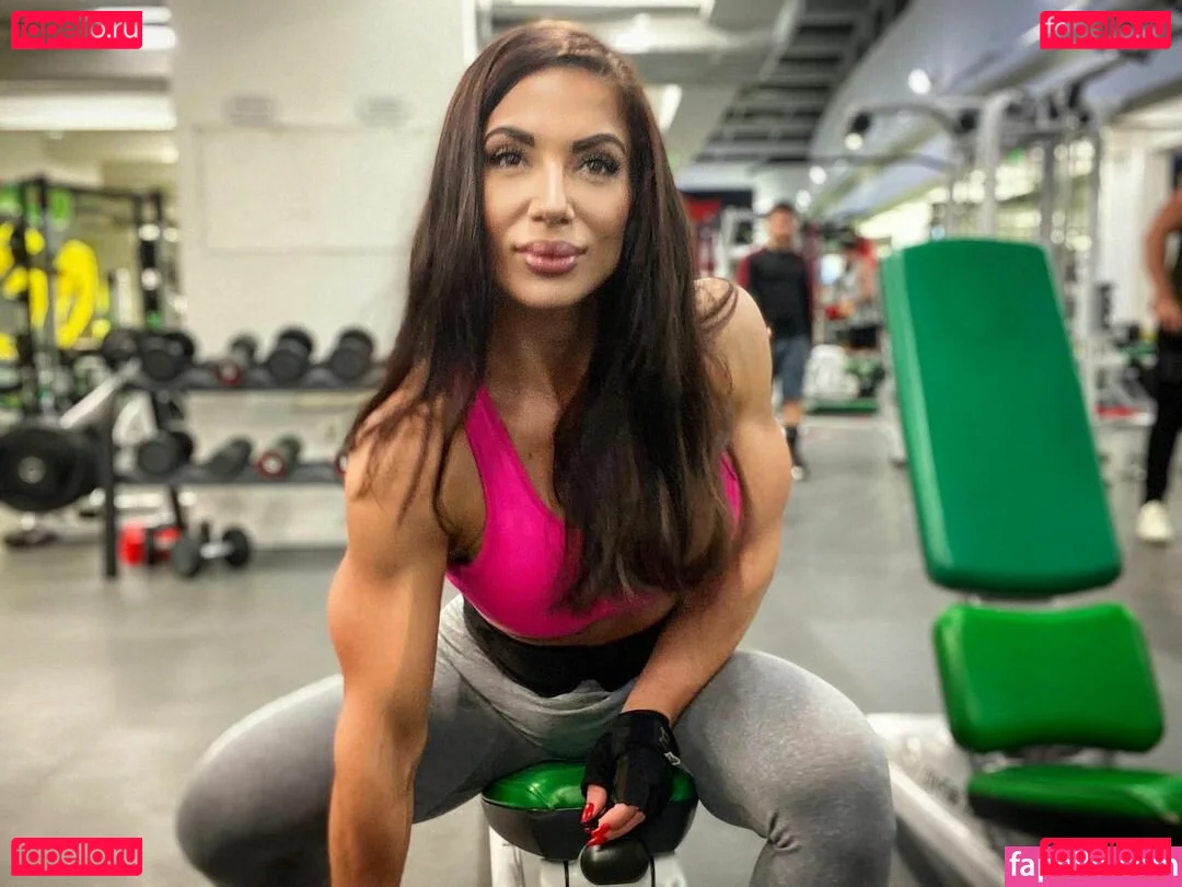 Elisabeta Ionita Onlyfans Photo Gallery 