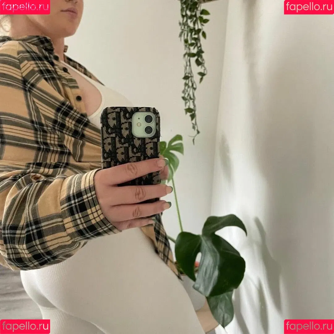Baddybrunettexx Onlyfans Photo Gallery 