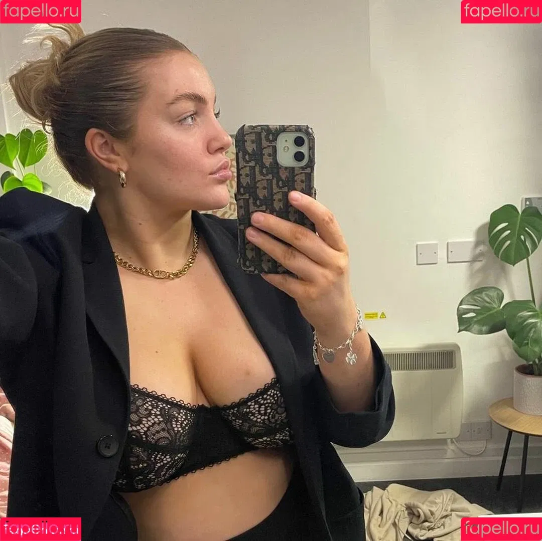 Baddybrunettexx Onlyfans Photo Gallery 