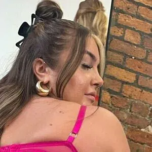 Baddybrunettexx Onlyfans Photo Gallery 