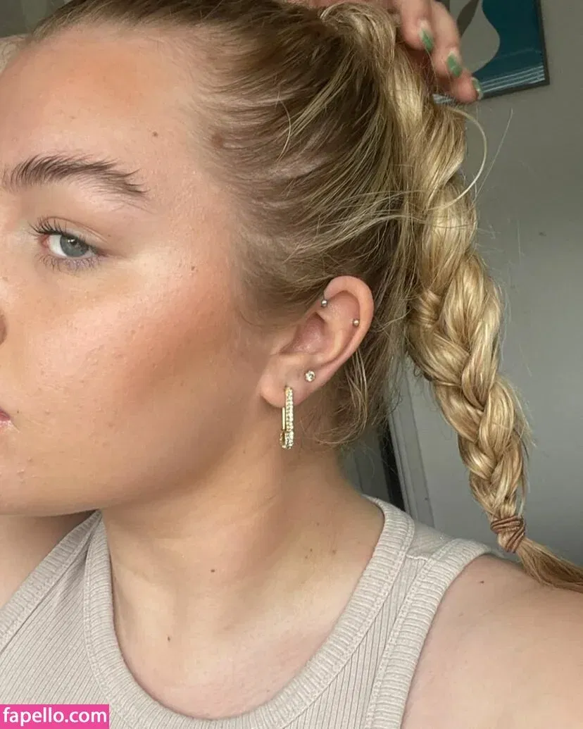 Baddybrunettexx Onlyfans Photo Gallery 