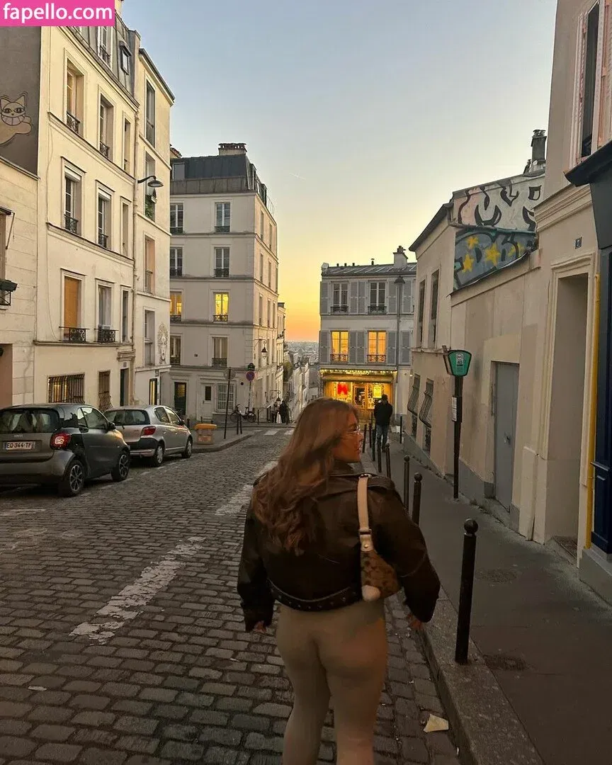 Baddybrunettexx Onlyfans Photo Gallery 