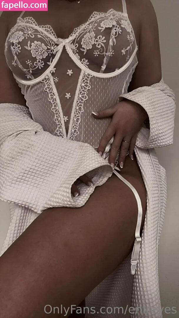 enireves Onlyfans Photo Gallery 