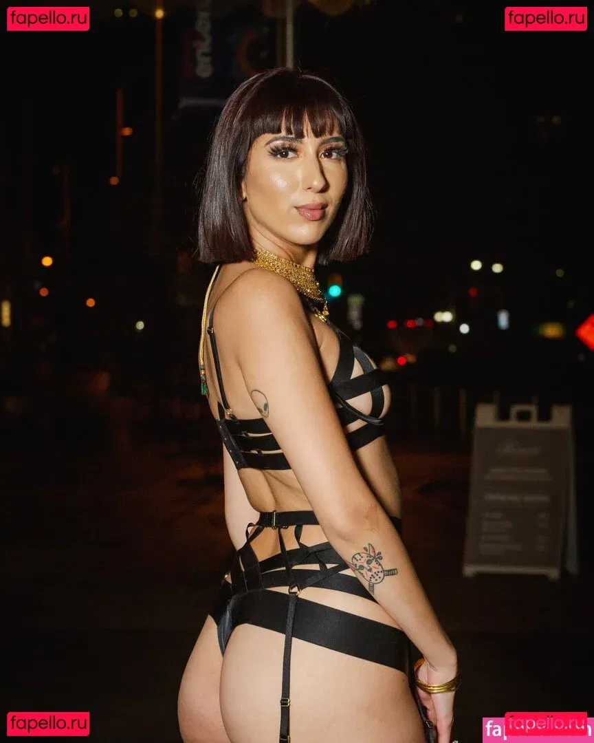 Jasdeep Johal Onlyfans Photo Gallery 