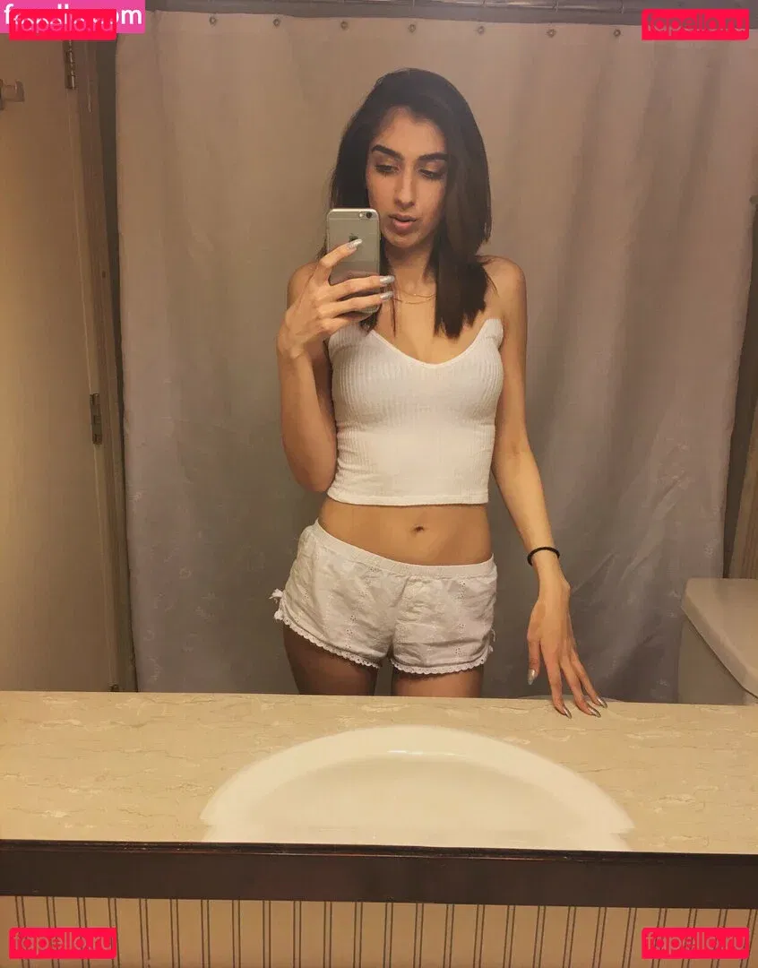 Jasdeep Johal Onlyfans Photo Gallery 