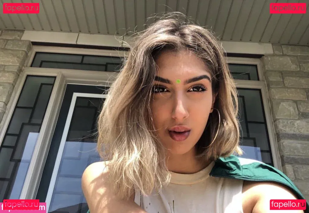 Jasdeep Johal Onlyfans Photo Gallery 