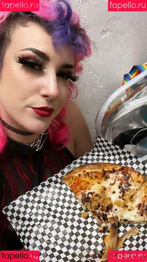 emeryfennecfree Onlyfans Photo Gallery 