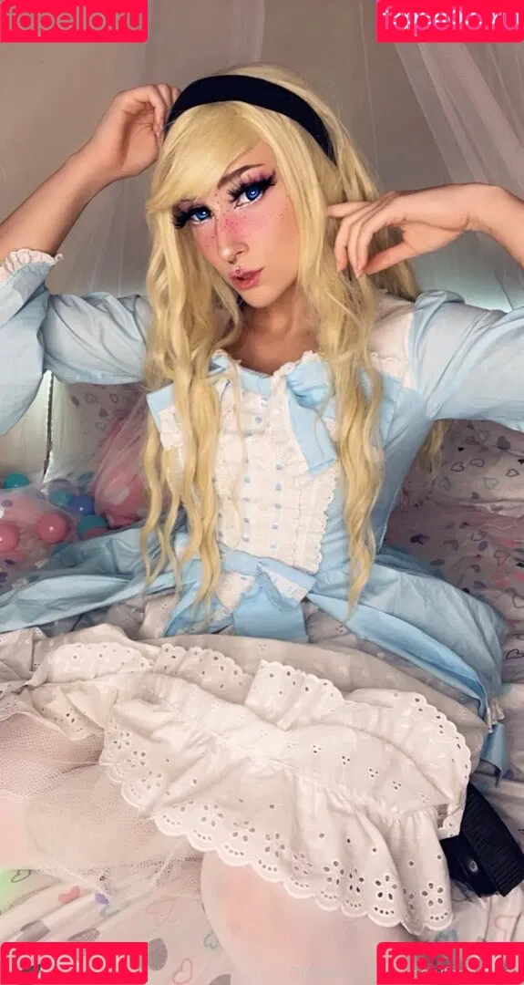 emeryfennecfree Onlyfans Photo Gallery 