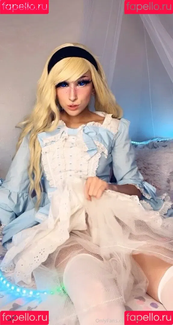 emeryfennecfree Onlyfans Photo Gallery 