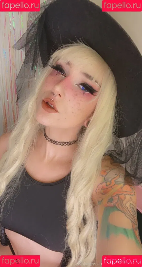 emeryfennecfree Onlyfans Photo Gallery 