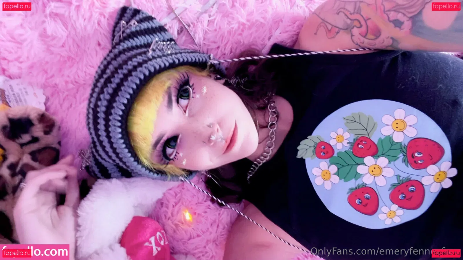 emeryfennecfree Onlyfans Photo Gallery 