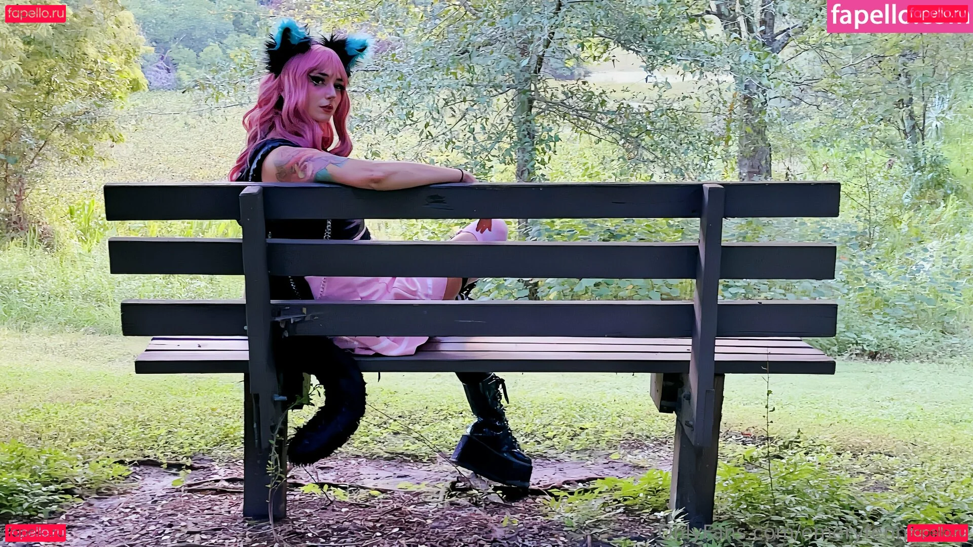 emeryfennecfree Onlyfans Photo Gallery 