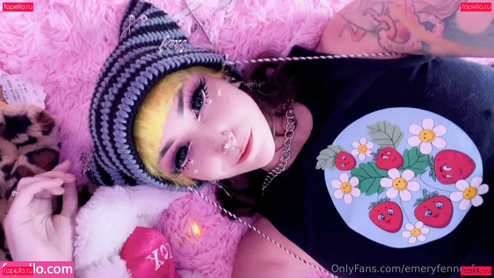 emeryfennecfree Onlyfans Photo Gallery 