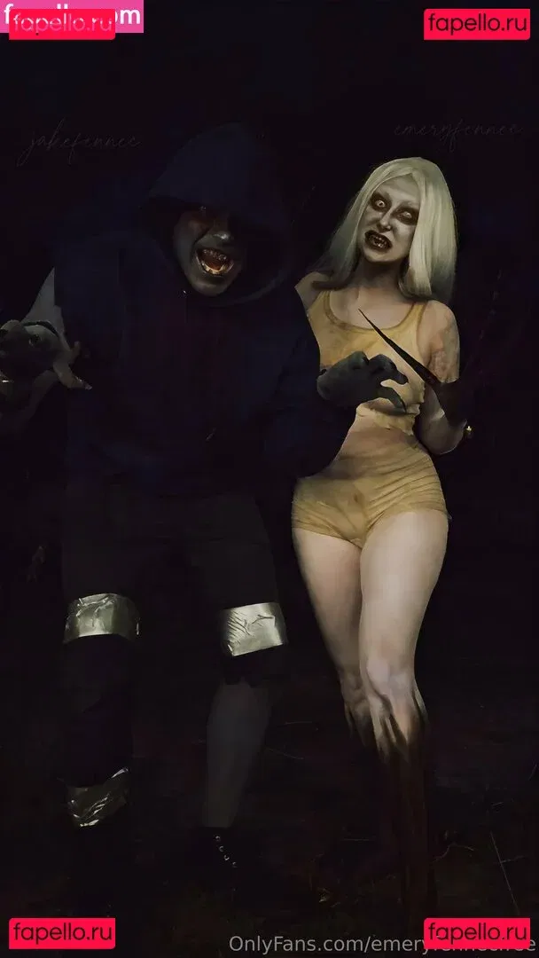 emeryfennecfree Onlyfans Photo Gallery 