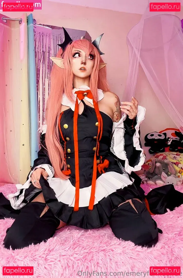 emeryfennecfree Onlyfans Photo Gallery 