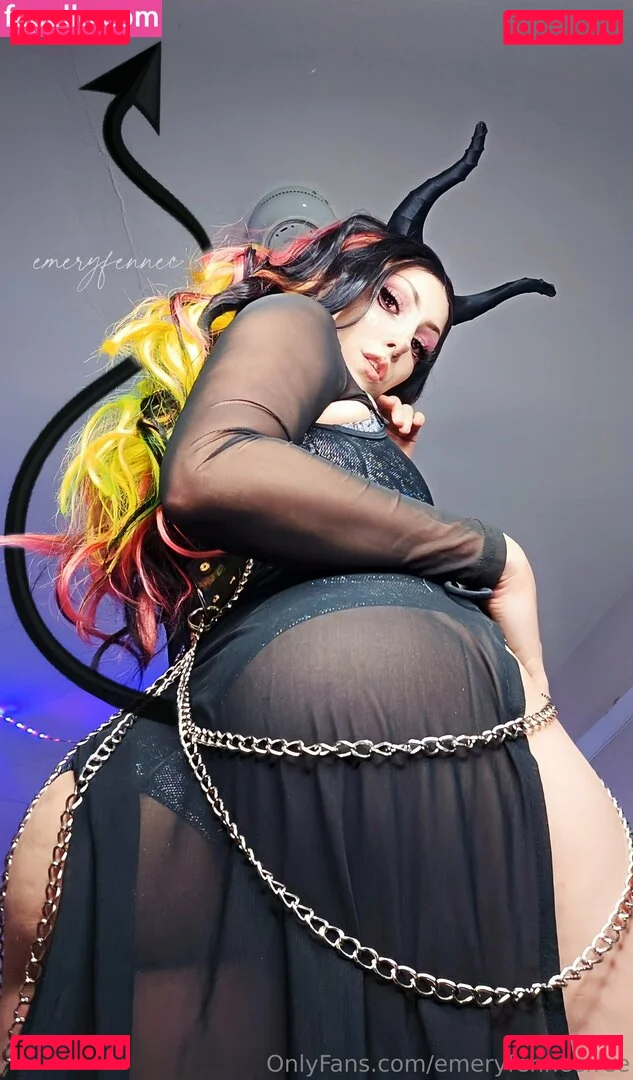 emeryfennecfree Onlyfans Photo Gallery 