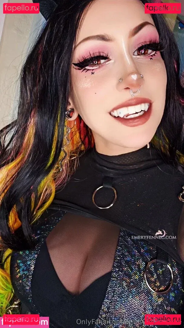 emeryfennecfree Onlyfans Photo Gallery 