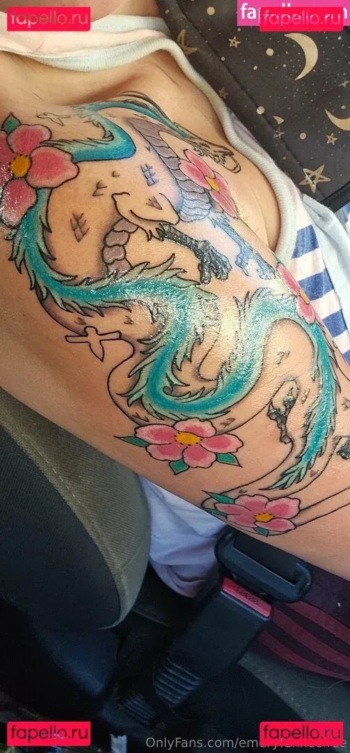 emeryfennecfree Onlyfans Photo Gallery 