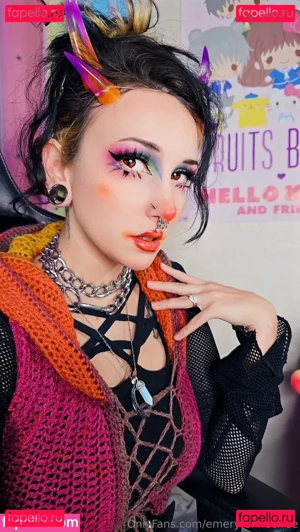 emeryfennecfree Onlyfans Photo Gallery 