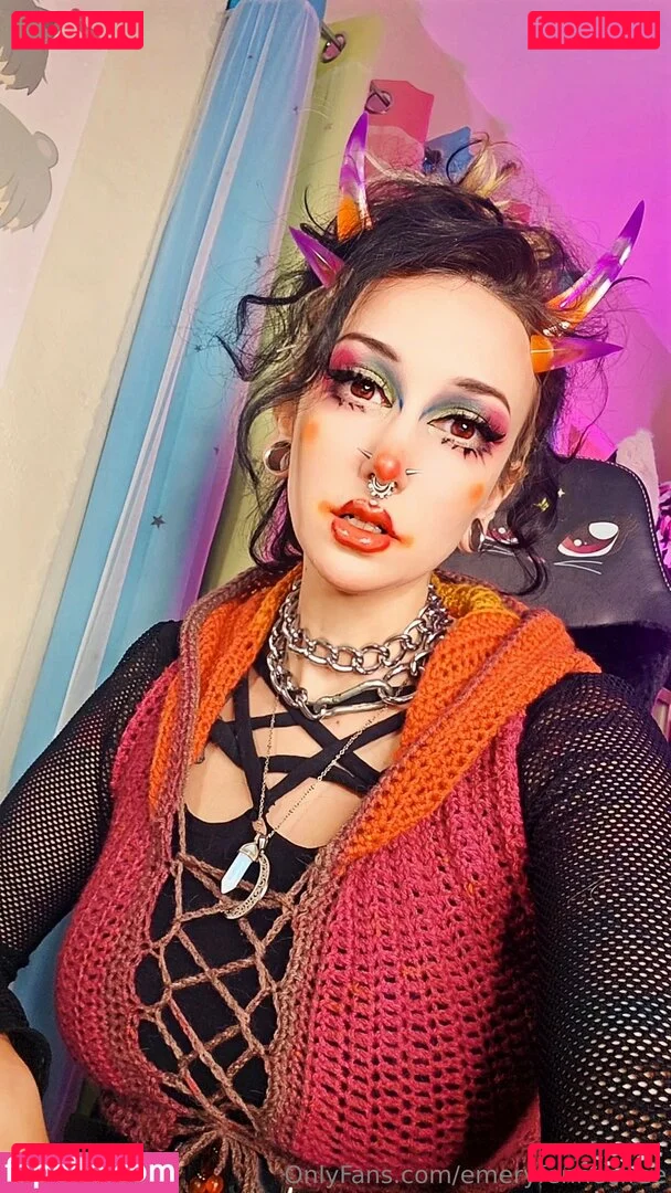 emeryfennecfree Onlyfans Photo Gallery 