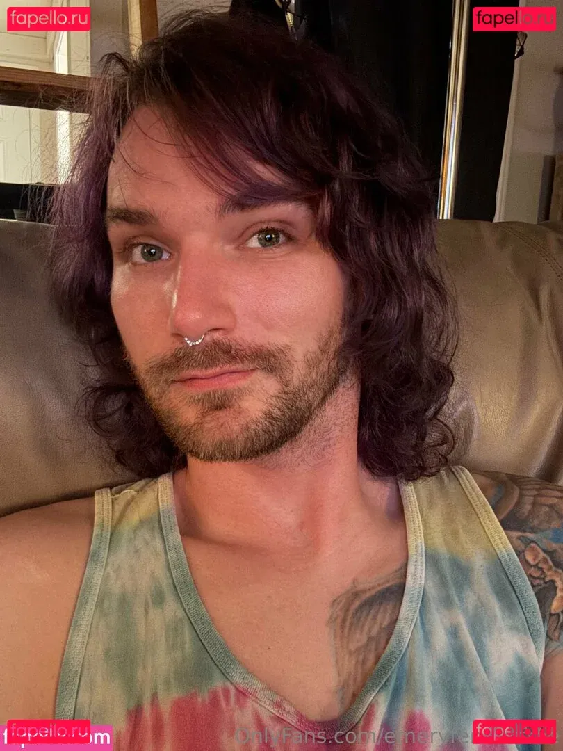 emeryfennecfree Onlyfans Photo Gallery 