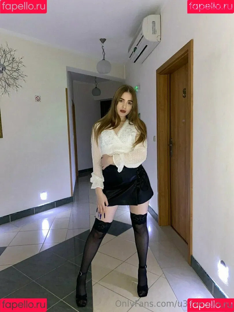 little_nymph100 Onlyfans Photo Gallery 