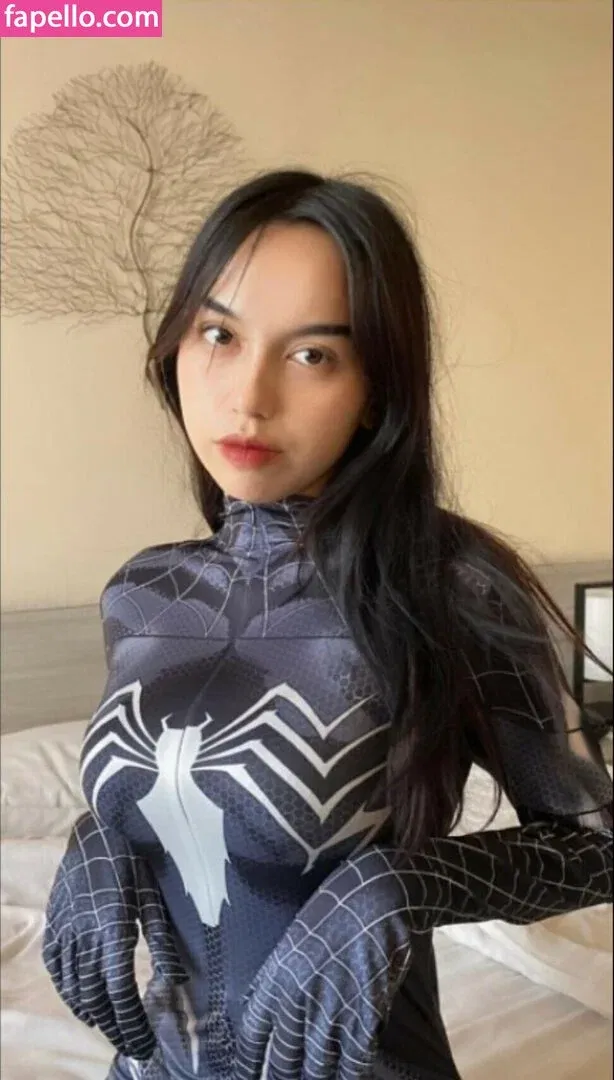 Emmavllryn Onlyfans Photo Gallery 