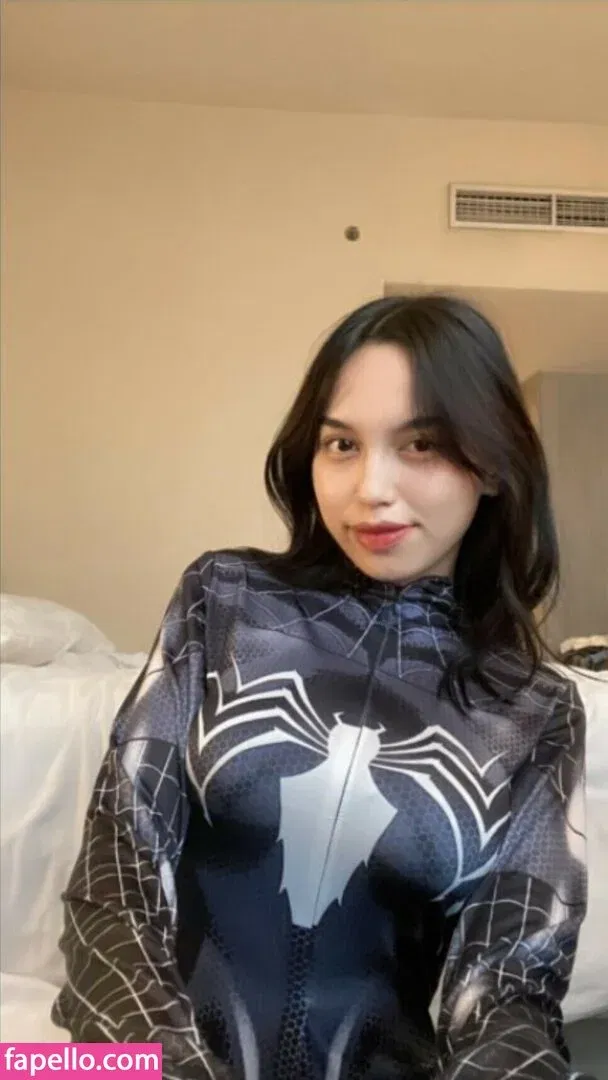 Emmavllryn Onlyfans Photo Gallery 