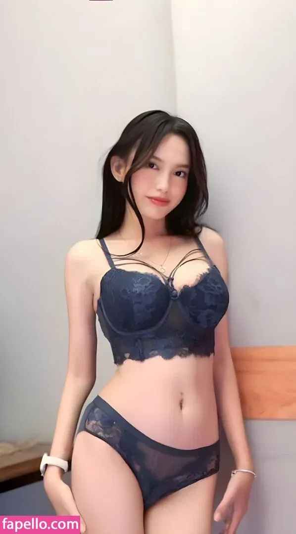 Emmavllryn Onlyfans Photo Gallery 