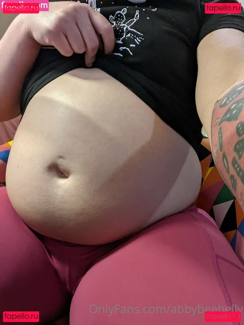 abbybeebelly Onlyfans Photo Gallery 
